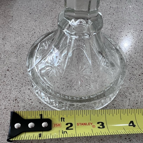 Vintage pressed Early American Glass Candlestick Holder 7” tall - Picture 8 of 9